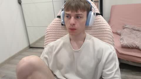 Snapshot of alex_gotcha chatting on 23, 9, 2025 Alex online show from 23, 9, 2025