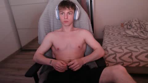 Snapshot of alex_gotcha chatting on 4, 10, 2025 Alex online show from 4, 10, 2025