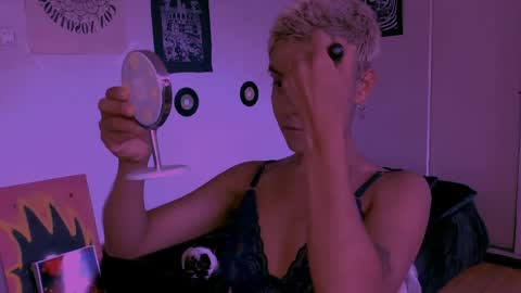 Alex online show from 6, 4, 2026