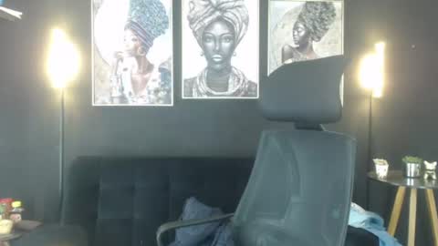 Snapshot of alex_saints_ce chatting on 9, 6, 2026 Alex Saints online show from 9, 6, 2026