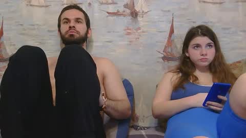 Alex and Sarah online show from 9, 3, 2026