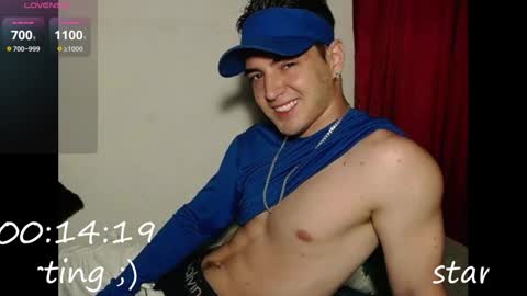 Snapshot of alex_smith0 chatting on 12, 1, 2025 online show from 12, 1, 2025