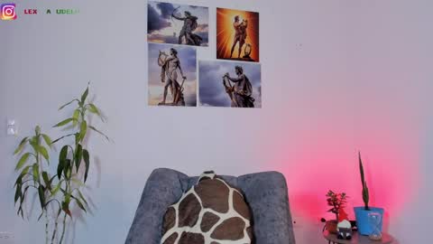Snapshot of alex_zt7 chatting on 18, 4, 2026 x online show from 18, 4, 2026