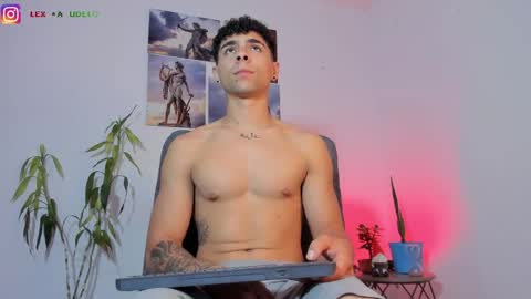 Snapshot of alex_zt7 chatting on 23, 4, 2026 x online show from 23, 4, 2026