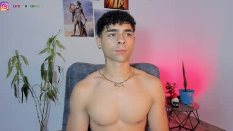 Snapshot of alex_zt7 chatting on 24, 4, 2026 x online show from 24, 4, 2026