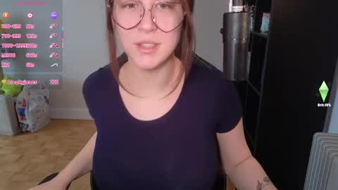 dont be afraid to click social media link its  working  just click on that  online show from 3, 3, 2025