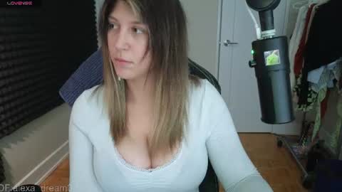 Snapshot of alexa_dream chatting on 23, 7, 2026 dont be afraid to click social media link its working just click on that online show from 23, 7, 2026