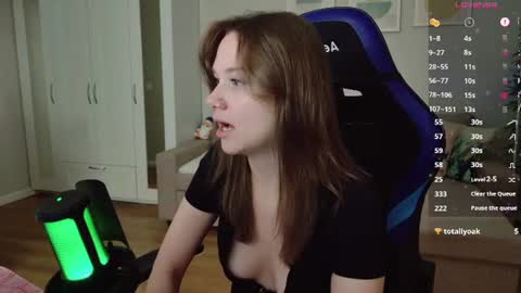 Snapshot of alexa_feels chatting on 10, 7, 2026 Little Duck homie online show from 10, 7, 2026