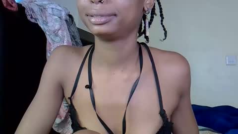 Snapshot of alexa_foxxie chatting on 15, 12, 2024 Alexa online show from 15, 12, 2024