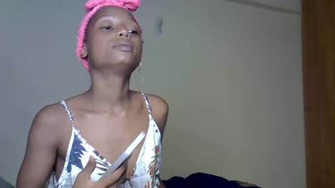 Snapshot of alexa_foxxie chatting on 28, 12, 2024 Alexa online show from 28, 12, 2024
