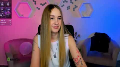 Snapshot of alexa_night_ chatting on 19, 11, 2025 alexa_night_ online show from 19, 11, 2025