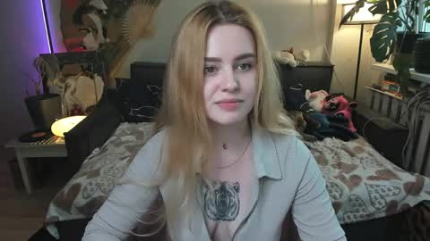 Snapshot of alexa_pirs chatting on 24, 4, 2026 alexa_pirs online show from 24, 4, 2026