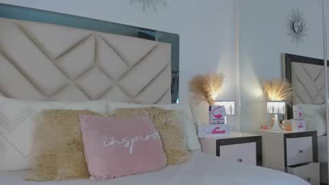 Snapshot of alexa_tobar chatting on 24, 1, 2025 alexa_tobar online show from 24, 1, 2025