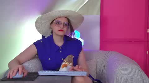 AlexaAvery online show from 23, 6, 2026