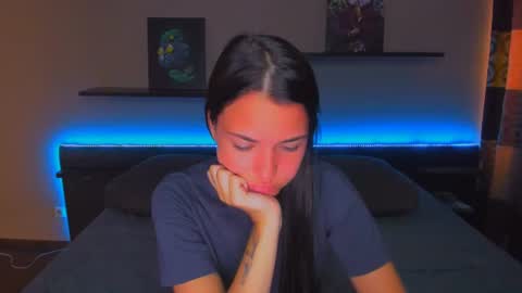 Snapshot of alexabarkley chatting on 25, 6, 2026 angel online show from 25, 6, 2026