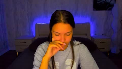 Snapshot of alexabarkley chatting on 15, 7, 2026 angel online show from 15, 7, 2026