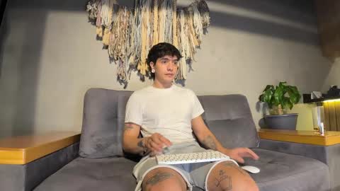 Snapshot of alexanddani chatting on 24, 2, 2025 Alex Dani online show from 24, 2, 2025