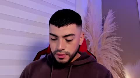 Alexander Diaz online show from 4, 5, 2026