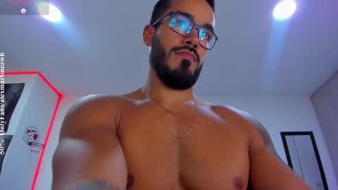 Onlyfansalexmartinezwb  Instagram alexwbmartinez  Twitter martinezcb937 online show from 13, 1, 2026