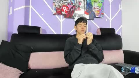 chicos hot online show from 10, 4, 2026