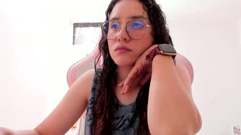 alexandra clauss online show from 13, 12, 2025