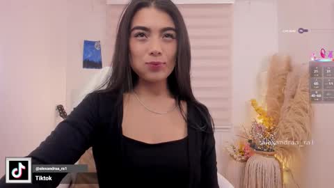 Alexandra Rodriguez online show from 1, 12, 2025