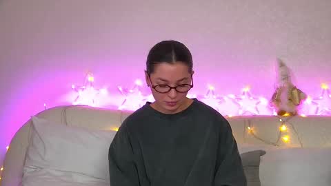 AlexandraBloom online show from 18, 12, 2024