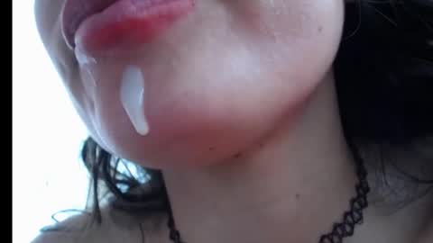 alexandrasaen online show from 30, 11, 2025