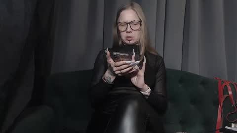 Snapshot of alexandrazaryanova chatting on 25, 4, 2026 Alexandra online show from 25, 4, 2026