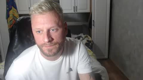 onlyfans..alexyno2022 online show from 15, 12, 2025