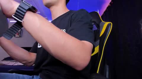 alexgiraldo__ online show from 19, 10, 2025