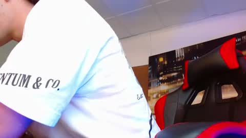 Snapshot of alexgiraldo__ chatting on 23, 6, 2026 alexgiraldo__ online show from 23, 6, 2026
