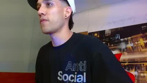 Snapshot of alexgiraldo__ chatting on 1, 8, 2026 alexgiraldo__ online show from 1, 8, 2026