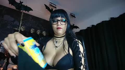Snapshot of alexhoe_ chatting on 1, 5, 2026 Alex online show from 1, 5, 2026