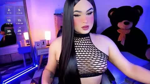 Snapshot of alexia_mattel chatting on 7, 2, 2025  alexia mattel  online show from 7, 2, 2025