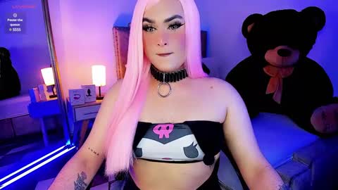 Snapshot of alexia_mattel chatting on 8, 2, 2025  alexia mattel  online show from 8, 2, 2025