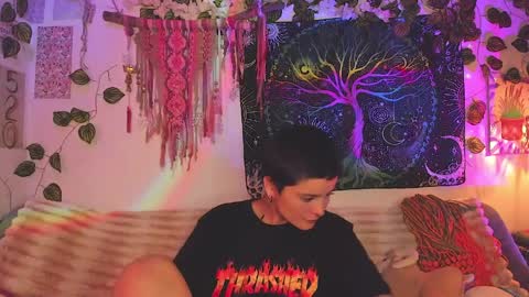 Alex online show from 7, 4, 2026