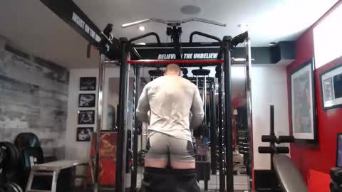 Alex online show from 8, 4, 2026