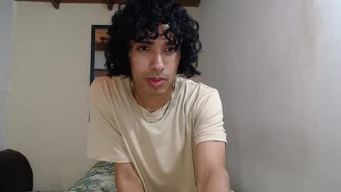 Snapshot of alexis21_ chatting on 15, 10, 2025 Alexis online show from 15, 10, 2025