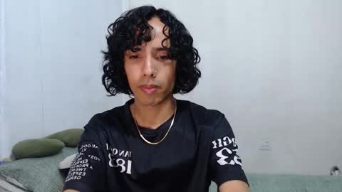 Snapshot of alexis21_ chatting on 4, 12, 2025 Alexis online show from 4, 12, 2025