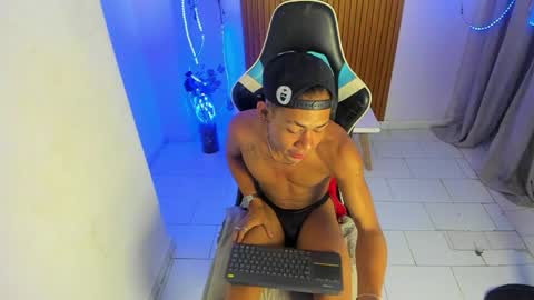 alexis_23cm online show from 1, 5, 2026