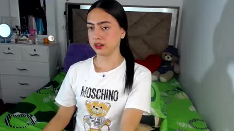 Snapshot of alexis_brown11 chatting on 14, 6, 2026 -- ALEXIS -- online show from 14, 6, 2026