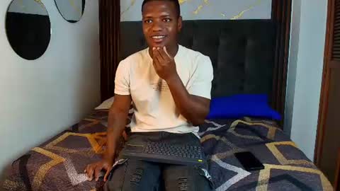 Snapshot of alexis_fernandez chatting on 15, 7, 2026 Alexis Fernandez online show from 15, 7, 2026