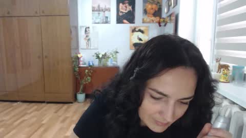 AlexisMillers online show from 8, 11, 2025