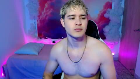 Snapshot of alexpierss chatting on 1, 12, 2025 Alex online show from 1, 12, 2025