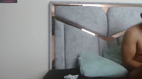 alex y luisa online show from 28, 1, 2025