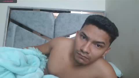 alex y luisa online show from 12, 2, 2025