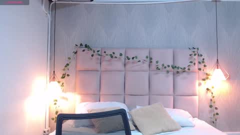 Alexxa curvy online show from 5, 2, 2025