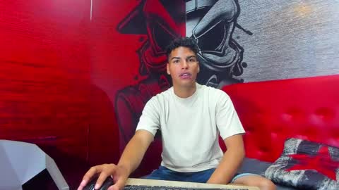Snapshot of alexxander_king chatting on 9, 10, 2025 alexxander_king online show from 9, 10, 2025
