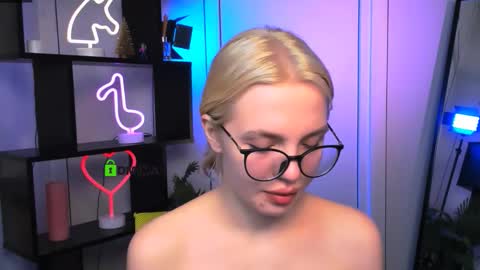 Snapshot of alia_skay chatting on 22, 12, 2025 alia skay online show from 22, 12, 2025